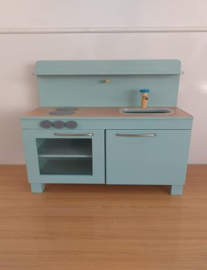 Small Play Kitchen